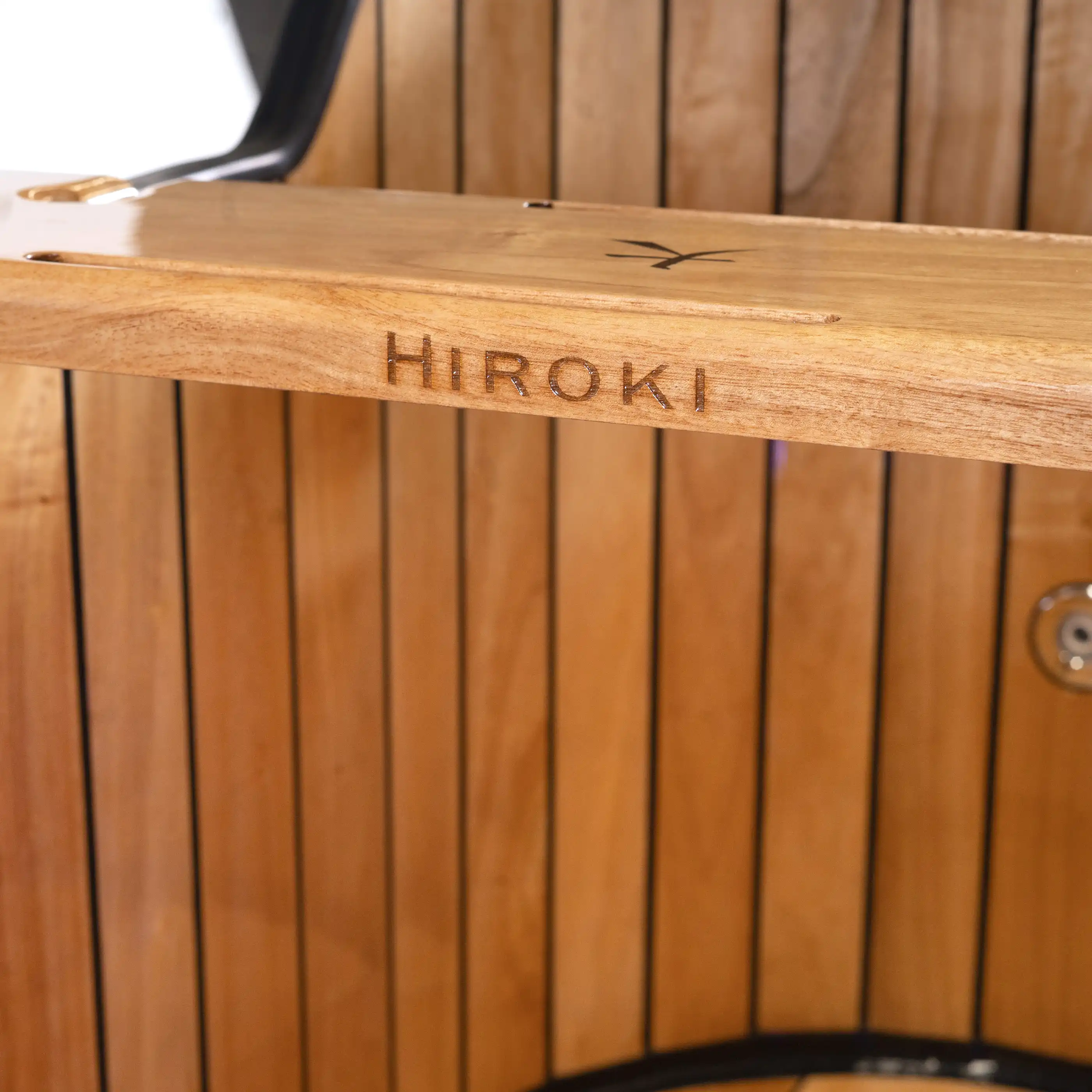 Hiroki Cruce de bañera — imagen 3
